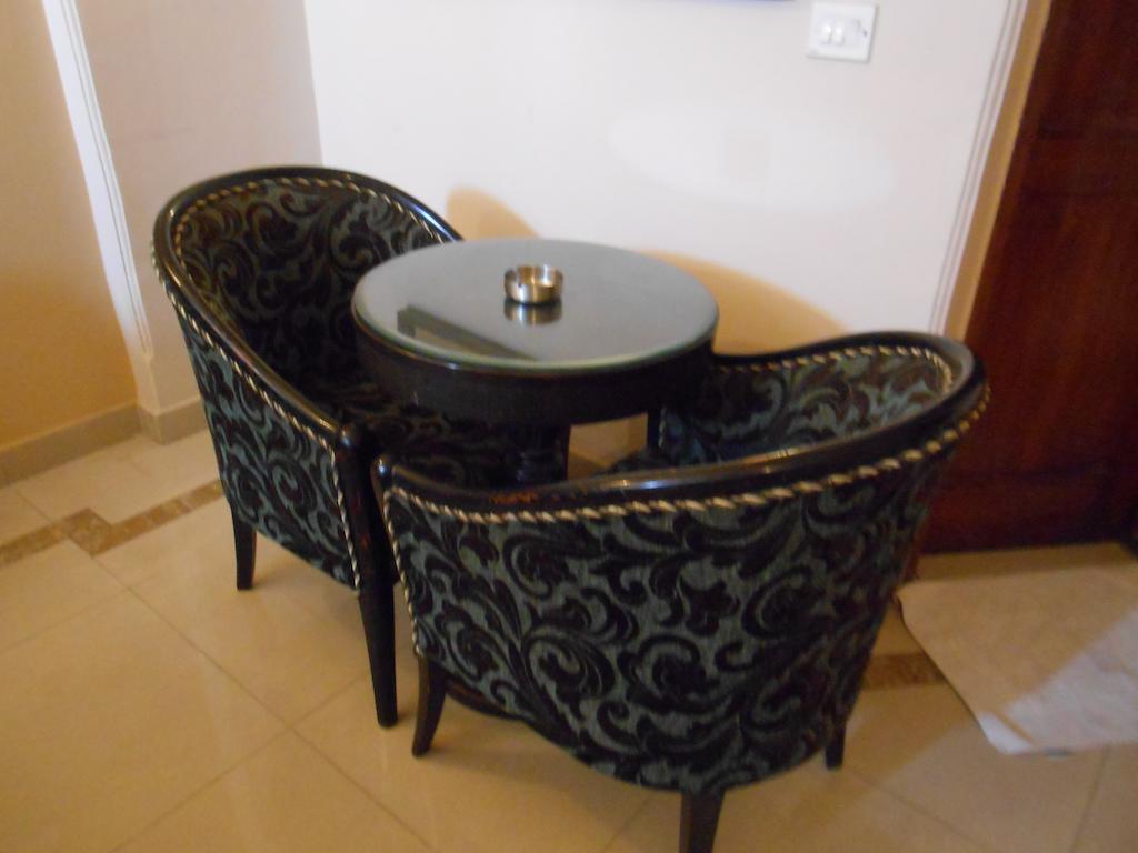 Fabexpress Lloyd House Hotel Ню Делхи Екстериор снимка