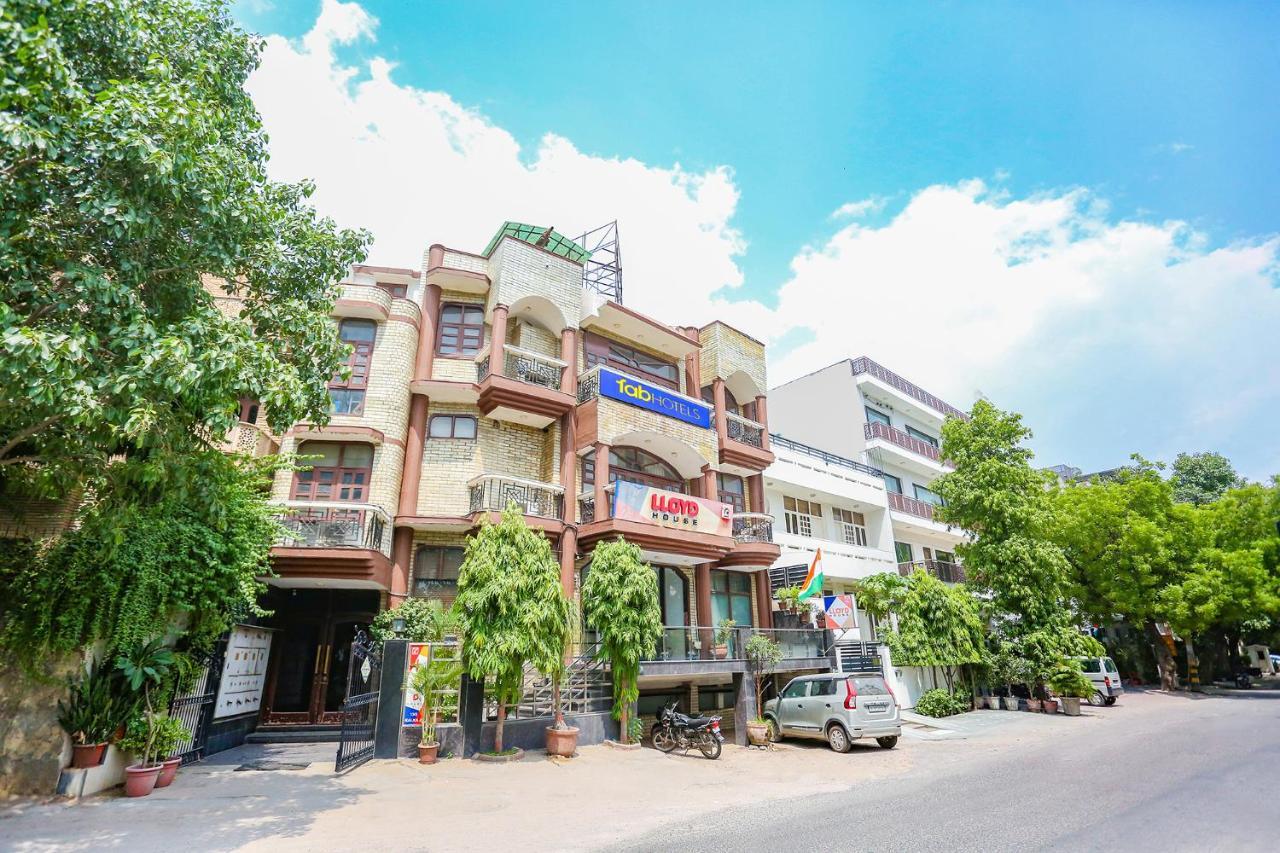 Fabexpress Lloyd House Hotel Ню Делхи Екстериор снимка