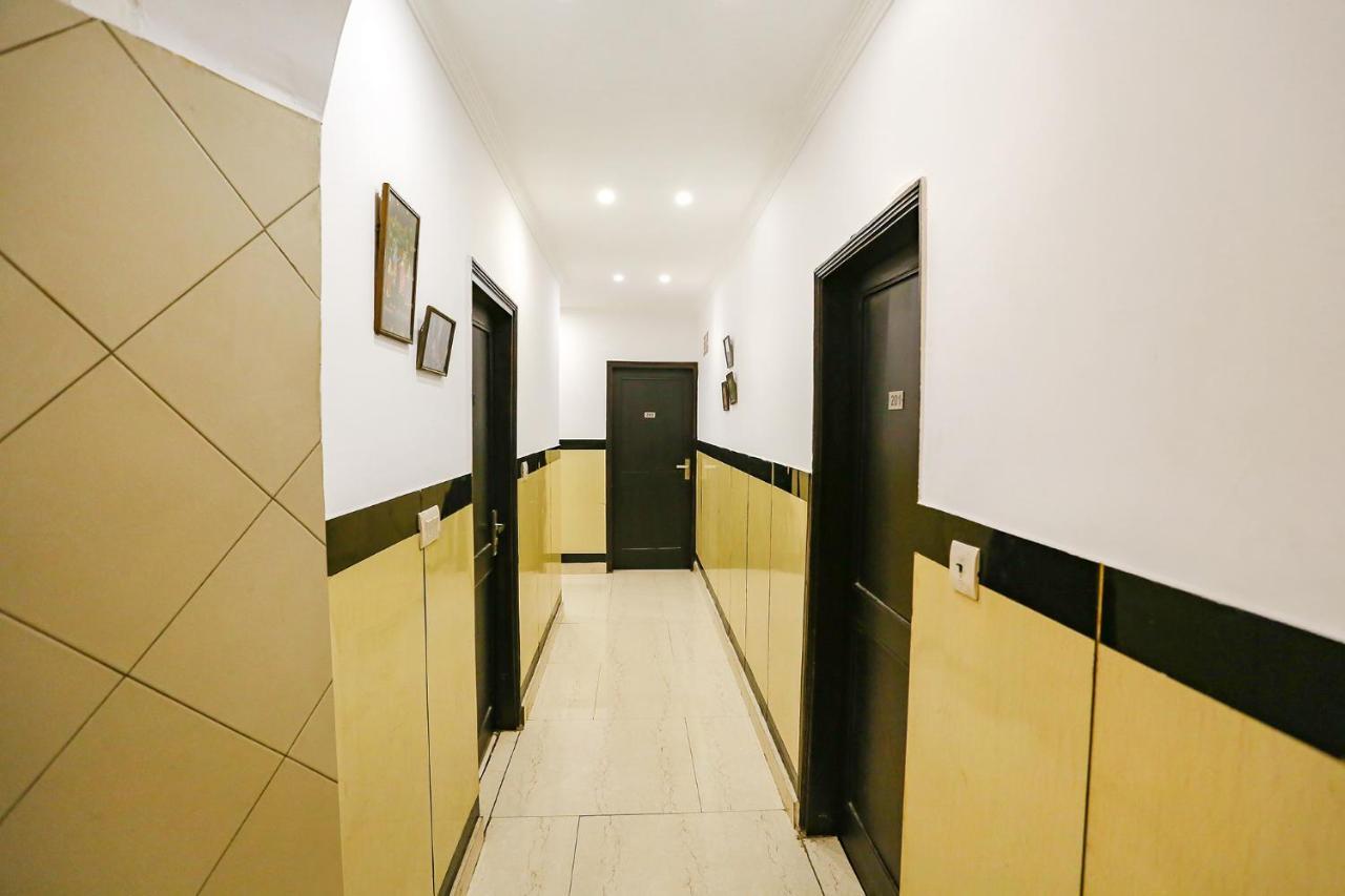 Fabexpress Lloyd House Hotel Ню Делхи Екстериор снимка