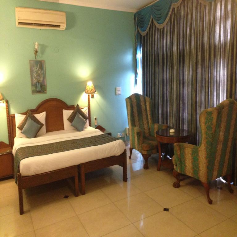 Fabexpress Lloyd House Hotel Ню Делхи Екстериор снимка
